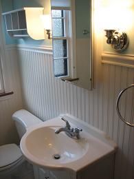 Beautifully Renovated 2 BR, 1 BA Apartment in Duplex in University Heights, OH (Photo 7 of 8)