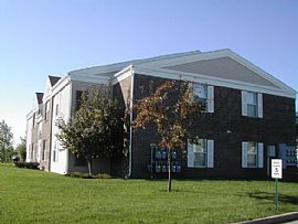 Spacious 3 Bedroom Apartment Home with Lots of Amenities in Oshkosh, WI