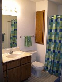Spacious 3 Bedroom Apartment Home with Lots of Amenities in Oshkosh, WI (Photo 9 of 10)
