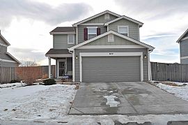 Newer 3 Br, 2 Ba Home!!  Backs to Green Belt! in Lochbuie, CO