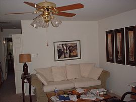 Share lovely 1 BR, 3 BA Townhome - Fully Furnished in South Riding, VA