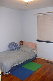 Nice 3 BR, 1 BA Rambler with Hardwood Floors in West Hill Auburn in Auburn, WA (Photo 7 of 10)