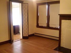 Excellent 1 Bedroom Apartment Available with Fireplace in Clinton, NJ (Photo 3 of 5)