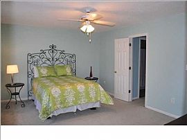 Spacious 2 Bedroom Townhouse with Hardwoods and Fenced Yard in Helena, AL (Photo 3 of 3)