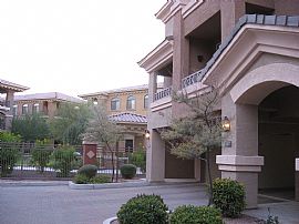 Cozy 1 Bedroom Condo with Attached Garage in Paradise Valley in Phoenix, AZ (Photo 3 of 12)