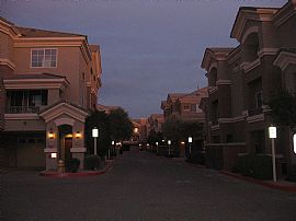 Cozy 1 Bedroom Condo with Attached Garage in Paradise Valley in Phoenix, AZ (Photo 4 of 12)