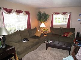 Quaint 3 Bedroom Pepperhill Townhouse in Rancho Fani in Santee, CA (Photo 3 of 3)