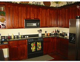 Spacious 4 Bedroom Townhome on Golf Course in Savannah, GA (Photo 4 of 8)