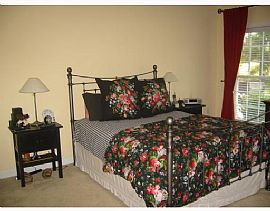 Spacious 4 Bedroom Townhome on Golf Course in Savannah, GA (Photo 5 of 8)