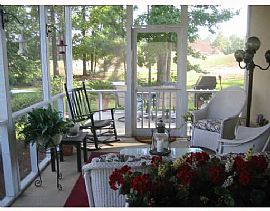 Spacious 4 Bedroom Townhome on Golf Course in Savannah, GA (Photo 6 of 8)