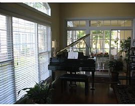 Spacious 4 Bedroom Townhome on Golf Course in Savannah, GA (Photo 8 of 8)