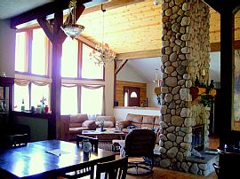 Luxurious 3 BR, 2.5 BA Country Log Home in The City in Wooster, OH