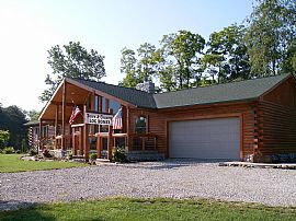 Luxurious 3 BR, 2.5 BA Country Log Home in The City in Wooster, OH (Photo 2 of 6)