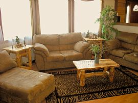 Luxurious 3 BR, 2.5 BA Country Log Home in The City in Wooster, OH (Photo 5 of 6)