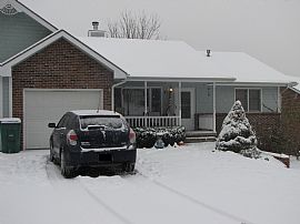 Beautiful 3 BR, 2 BA House in Very Safe Neighborhood! in Manhattan, KS