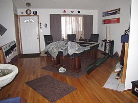 Beautiful 3 BR, 2 BA House in Very Safe Neighborhood! in Manhattan, KS (Photo 10 of 10)