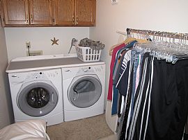 Beautiful 3 BR, 2 BA House in Very Safe Neighborhood! in Manhattan, KS (Photo 7 of 10)