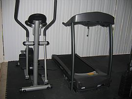 Newly Carpeted 2 BR, 2 BA Apartment Style Condo with Fresh Paint in Jacksonville, FL (Photo 2 of 4)