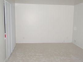 Beautiful, Quaint 3 BR, 1 BA Home with Brand New Carpet in Clinton Township, MI (Photo 2 of 9)