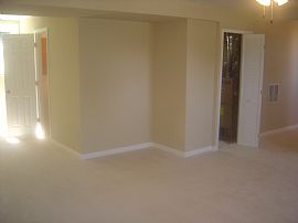 Great 4 BR, 2 BA Family Home on Large Lot in Cul De Sac in Shorewood, IL (Photo 5 of 11)