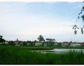 Cute 3 BR, 2 BA Golf Course House 3 BR, 2 BA in Doral Palms in Miami, FL (Photo 2 of 2)
