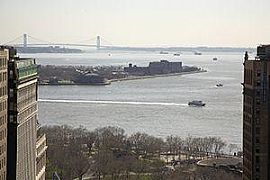 Fantastic 1 BR, 1.5 BA Apartment with Stunning River Views in Manhattan, NY (Photo 5 of 12)