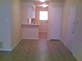 Cozy 2 Bedroom Apartment with New Carpet, Vinyl, and Paint! in Arlington, TX (Photo 3 of 6)