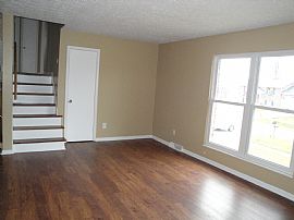 Very Nice 4 Bedroom Home - Only 3 Miles From Fort Knox in Radcliff, KY (Photo 6 of 12)