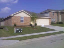 Spacious 4 Bedroom Home with HUGE Backyard!  in Fort Worth, TX