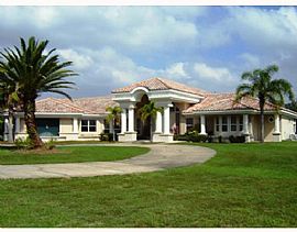 Private 6 Bedroom Lakefront Estate with 22 Acres to Enjoy in Kissimmee, FL