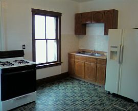 Nice Large 2 Bedroom Apartment - Must See! in Chicago, IL