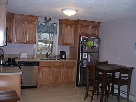 Newly Renovated 2 Bedroom Apartment Style Condo - Must See in Manville, RI