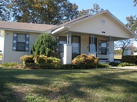 Quiet 3 Br, 1 Ba Home Near Exit 219 in Jemison, AL