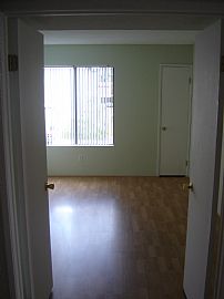 Gated 2 Bedroom Condo - Freshly Painted and Cleaned in Escondido, CA (Photo 4 of 7)