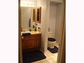 Gated 2 Bedroom Condo - Freshly Painted and Cleaned in Escondido, CA (Photo 5 of 7)