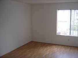 Gated 2 Bedroom Condo - Freshly Painted and Cleaned in Escondido, CA (Photo 7 of 7)