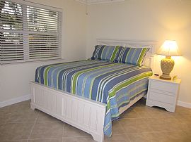 Fully Furnished Condo - Off Season Bargain - Steps From Ocean in Indian River Shores, FL (Photo 5 of 10)
