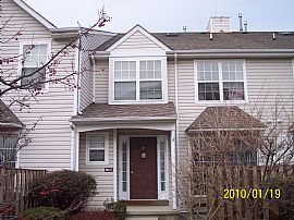 Excellent 2 Bedroom Condo with Loft - Basement - New Carpet in Yardley, PA