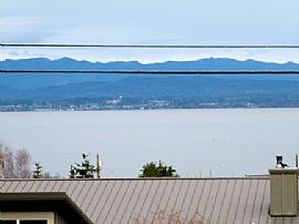 Fully Furnished 1 Bedroom Studio, Water and Mountain Views in Camano Island, WA (Photo 9 of 10)
