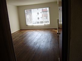 Great 1 Bedroom Apartment with Hardwood Floors - $1100 Month in Los Angeles, CA