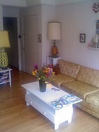 Charming 2 BR, 1 BA Apartment in 1920's Building  in Oakland, CA