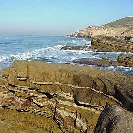 Lovely 3 BR, 2.5 BA Home Offered by Rancho Mesa Properties in Spring Valley, CA (Photo 4 of 10)