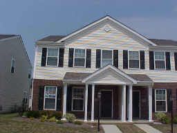 Almost New 3 Bedroom Townhouse with Huge Island Kitchen in Columbus, OH