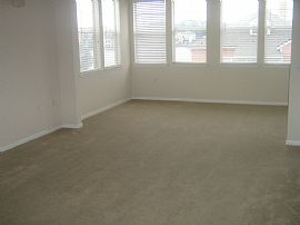 Spacious 2 BR, 2 BA Condo Plus Loft - Near Town Center in Jacksonville, FL (Photo 2 of 4)