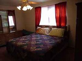 Beautiful 3 Bedroom Brick Ranch Home with Exercise Rooms in University City, MO (Photo 3 of 6)