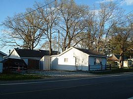 Remodeled 1 Bedroom Lakefront Cabin - $550 a Week in National City, MI (Photo 12 of 12)