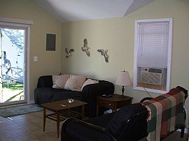 Remodeled 1 Bedroom Lakefront Cabin - $550 a Week in National City, MI (Photo 3 of 12)