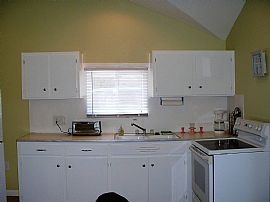 Remodeled 1 Bedroom Lakefront Cabin - $550 a Week in National City, MI (Photo 5 of 12)