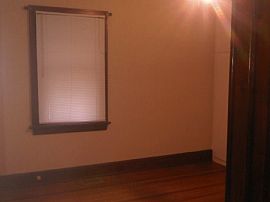 Outstanding 2 Bedroom Home Near Kenwood in Silverton, OH (Photo 6 of 6)