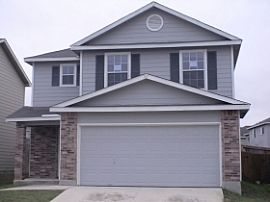 Immaculate 3 BR, 2.5 BA Home in Stone Oak Area - $1295 in San Antonio, TX